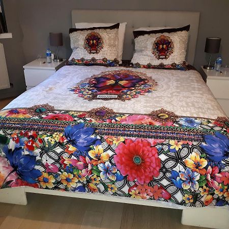 B&B Uccle ภายนอก รูปภาพ
